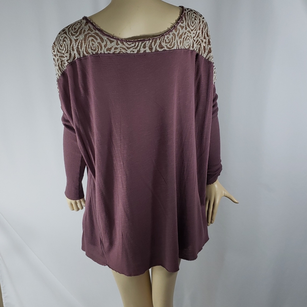 Free people rose top with off white rose lace - Picture 8 of 8